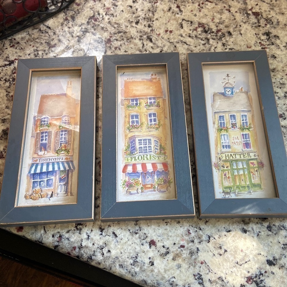 Set of 3 blue framed pictures